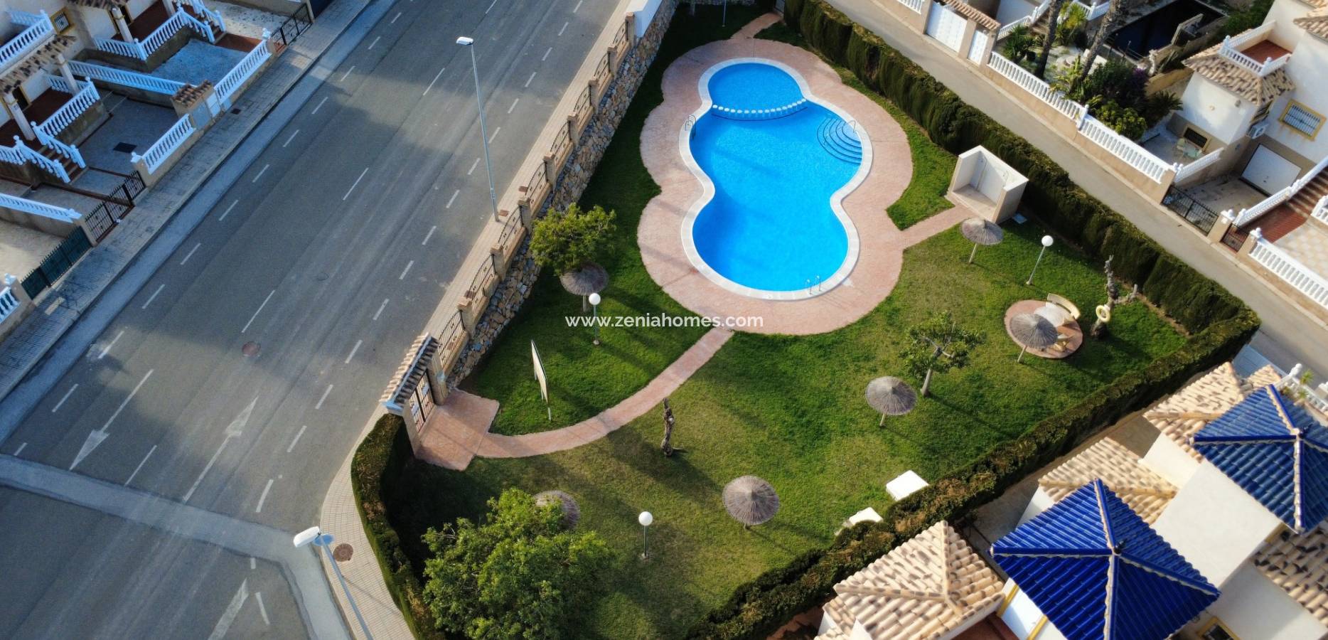 Resale - Quatro Villa - Orihuela Costa - La Zenia