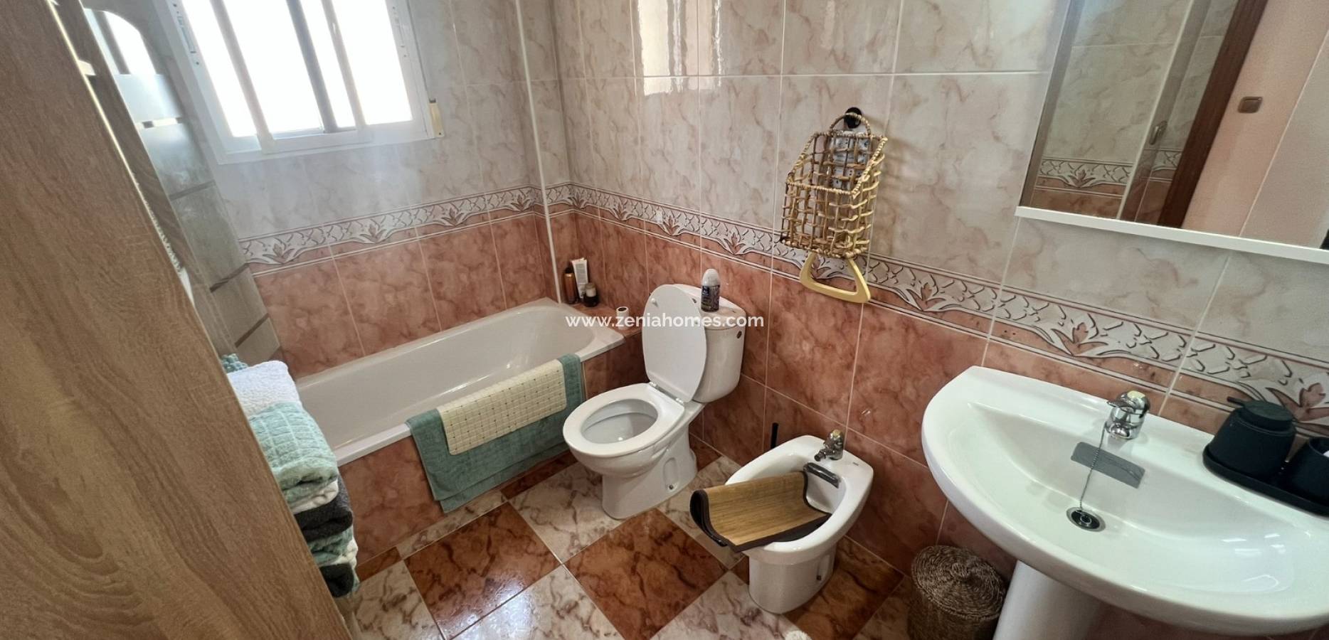 Resale - Quatro Villa - Orihuela Costa - La Zenia