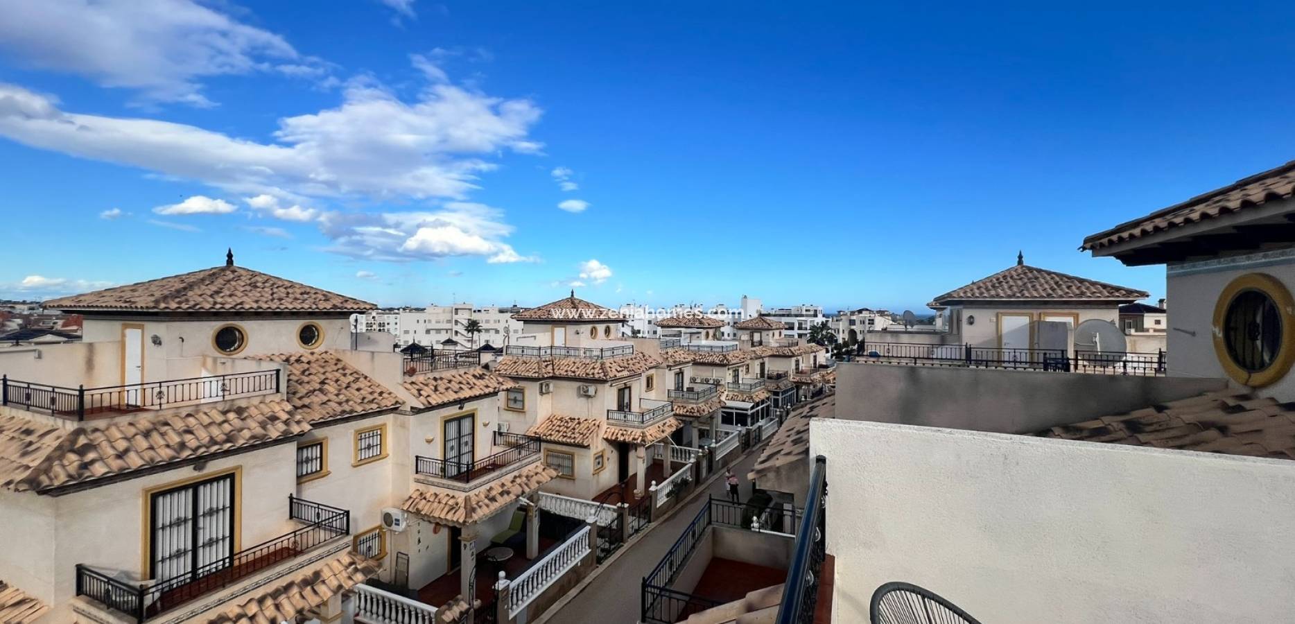 Resale - Quatro Villa - Orihuela Costa - La Zenia