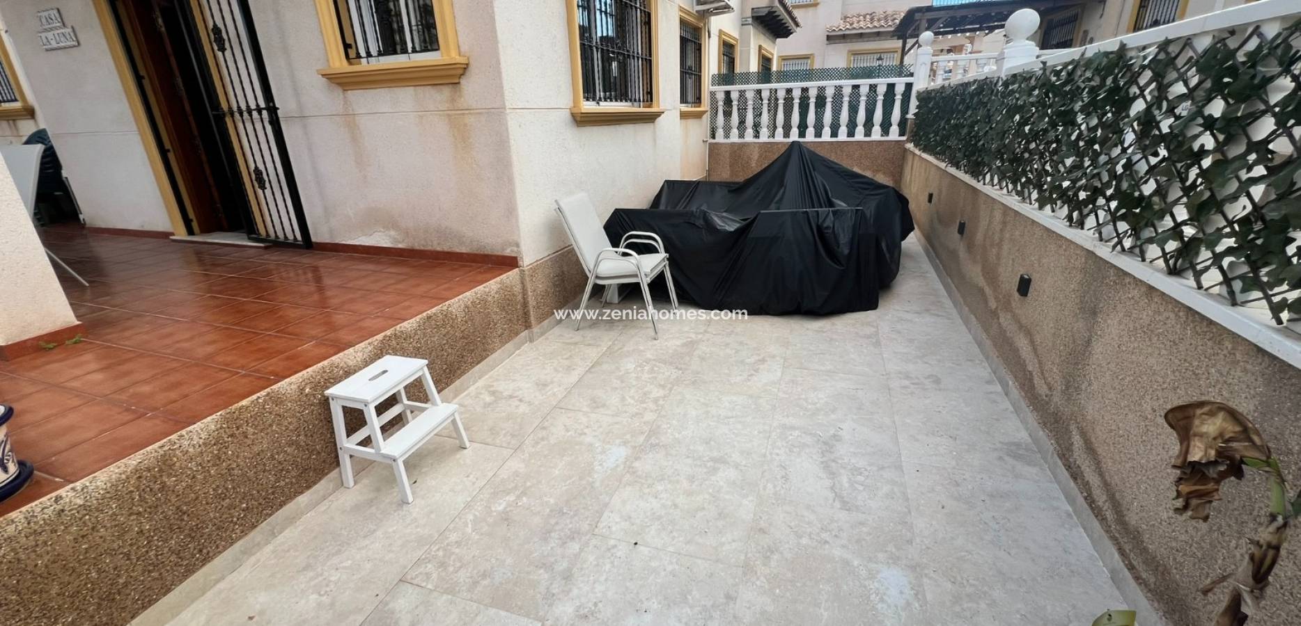 Resale - Quatro Villa - Orihuela Costa - La Zenia