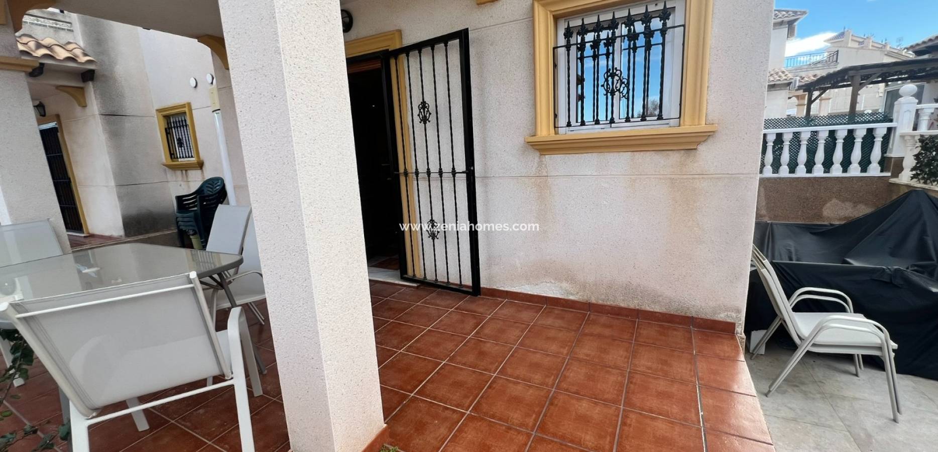 Resale - Quatro Villa - Orihuela Costa - La Zenia