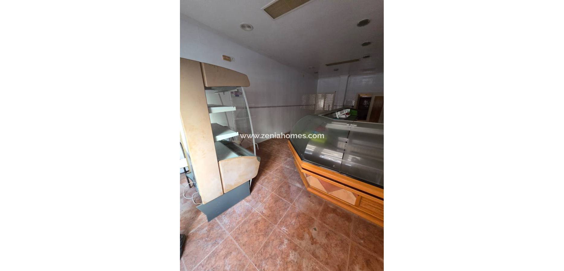 Resale - Commercial property - Torrevieja