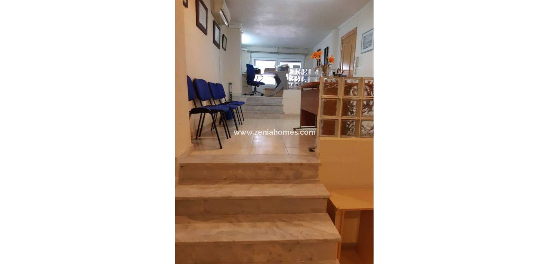 Resale - Commercial property - Torrevieja