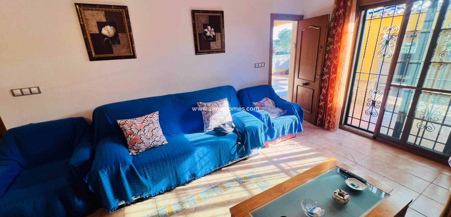 Resale - Semi-Detached Villa - Orihuela Costa - Punta Prima