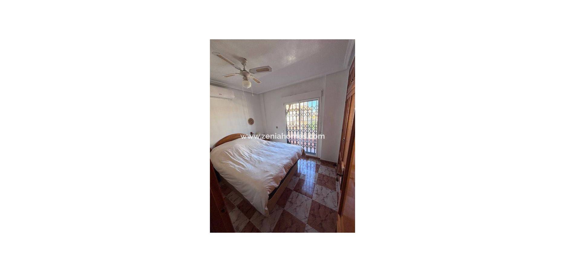 Resale - Quatro Villa - Orihuela Costa - La Zenia