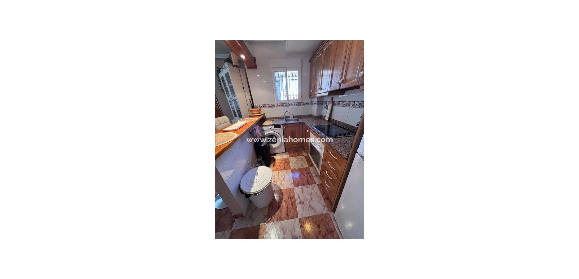 Resale - Quatro Villa - Orihuela Costa - La Zenia