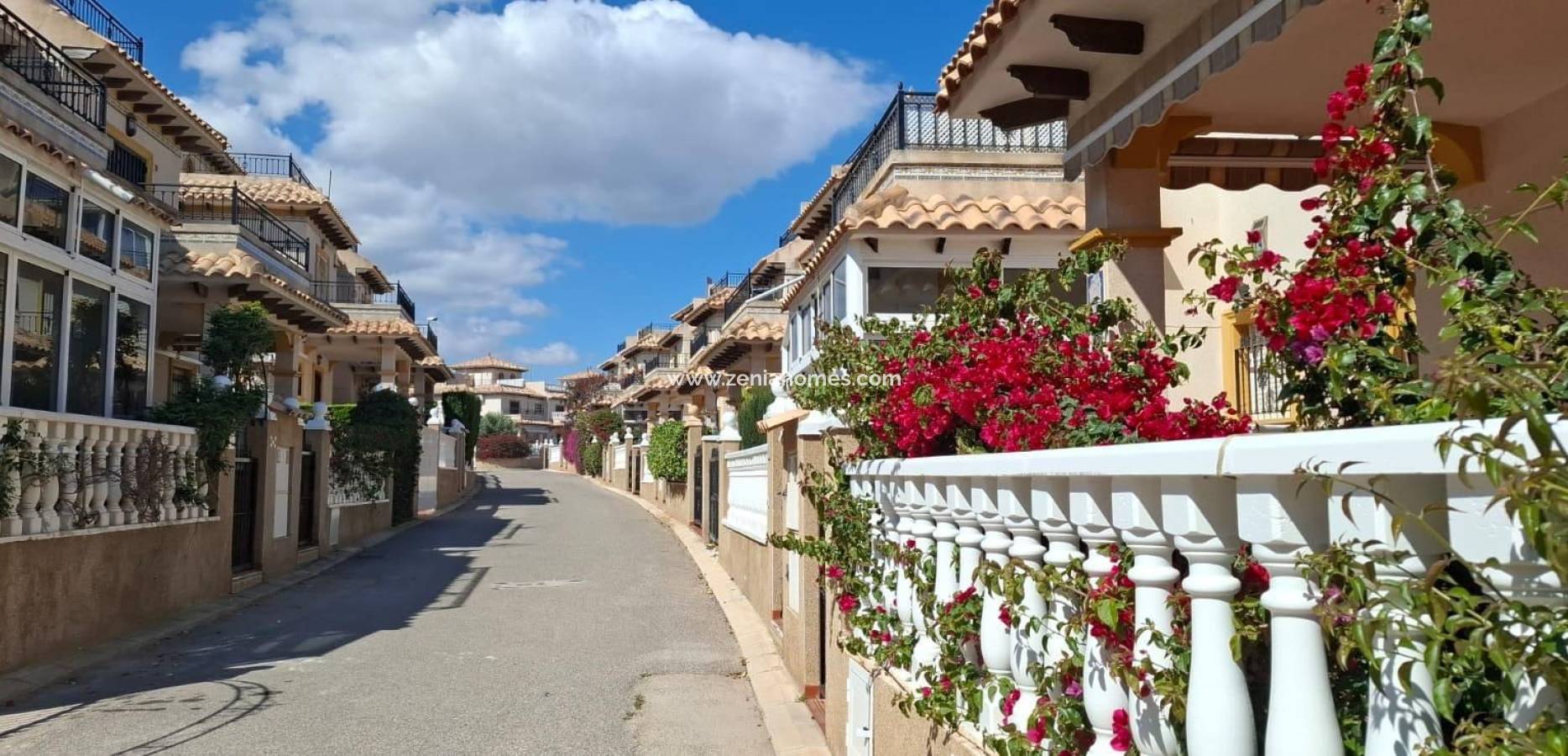 Resale - Quatro Villa - Orihuela Costa - La Zenia