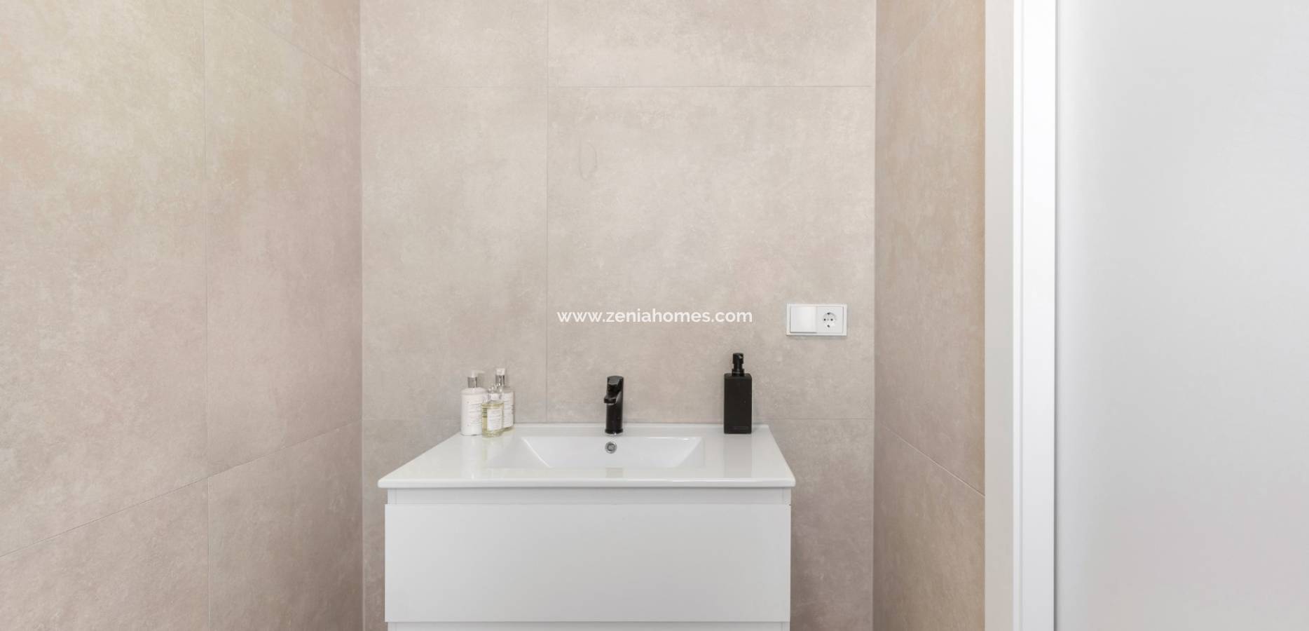 Nueva construcción  - Villa pareada - Los Alcazares