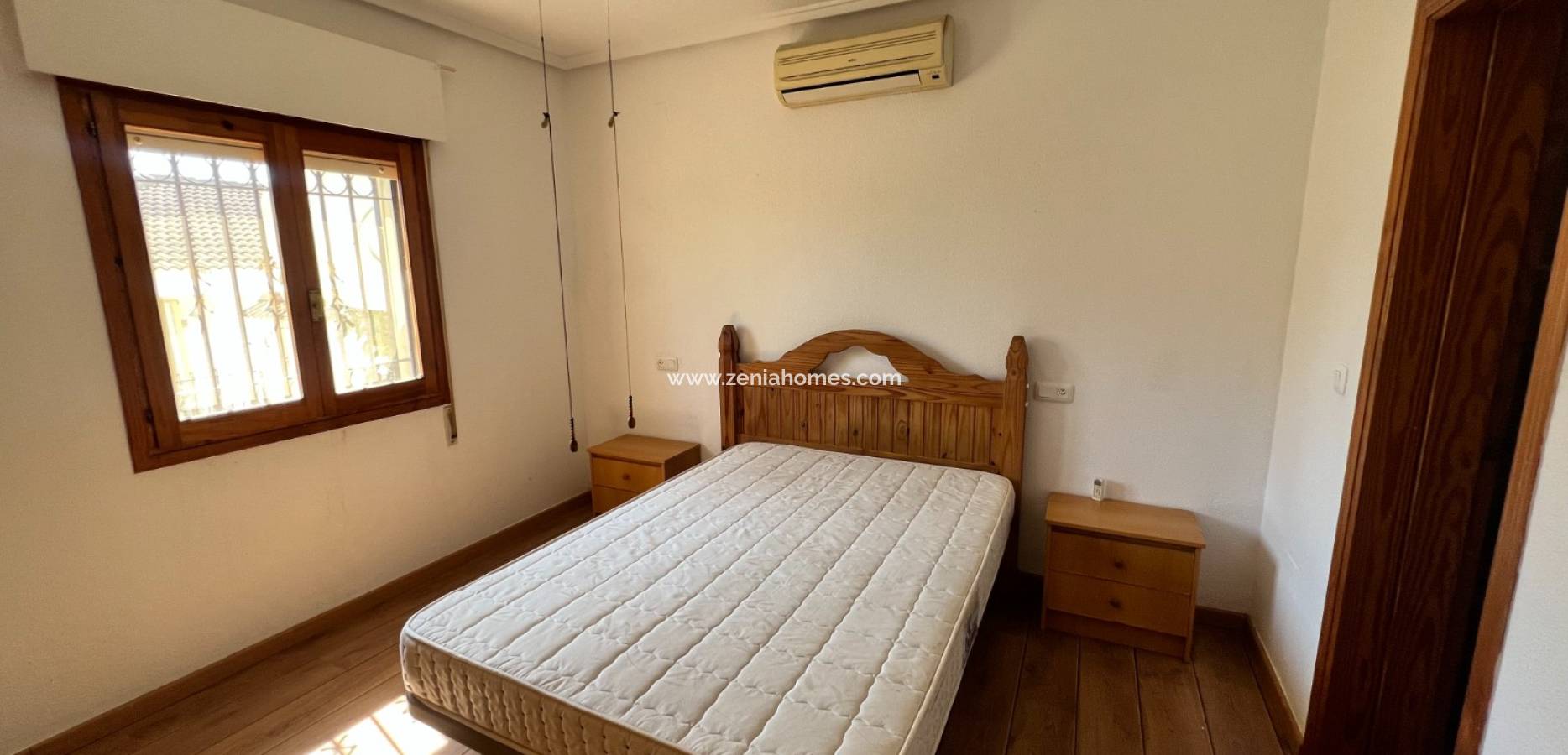 Resale - Villa - Pilar de la Horadada - Pinar de Campoverde