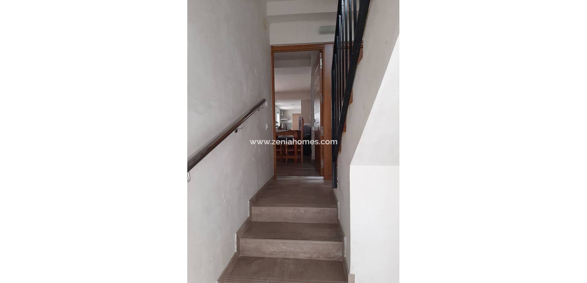 Resale - Leilighet - Orba