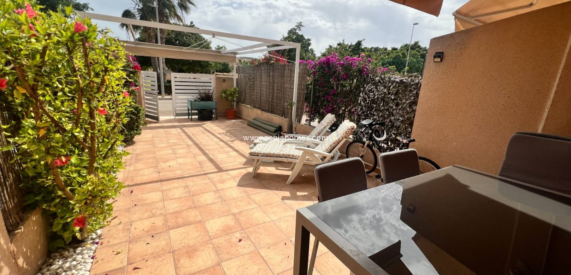 Resale - Byhus - La Torre de la Horadada