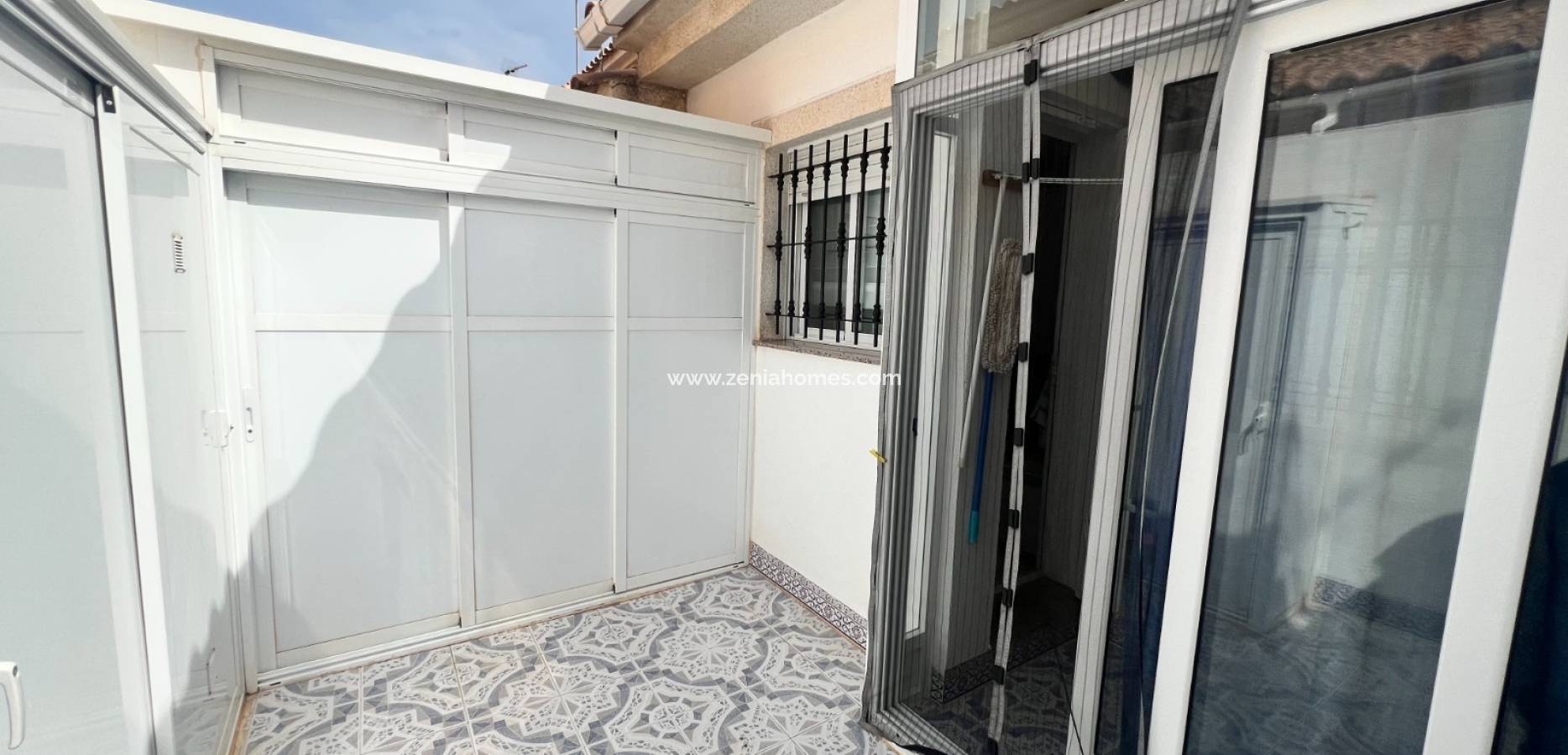 Resale - Byhus - La Torre de la Horadada