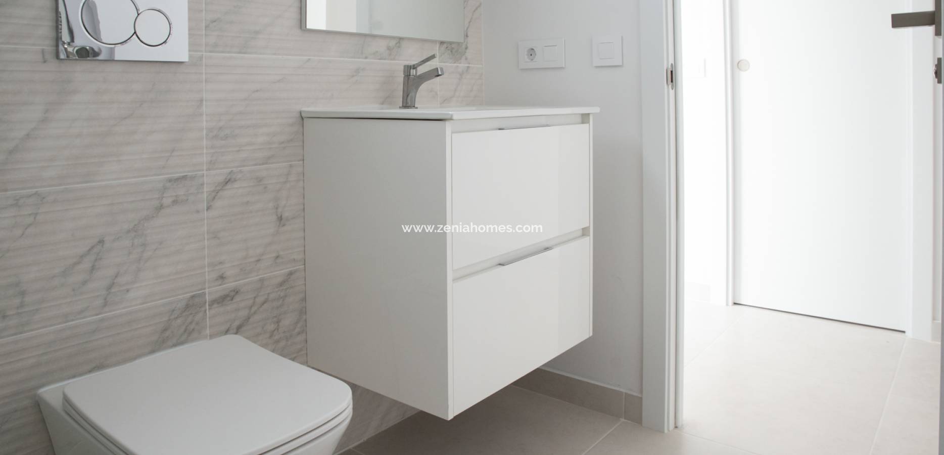 New Build - Villa - Busot, zona Bonalba Golf (Alicante) - Spain