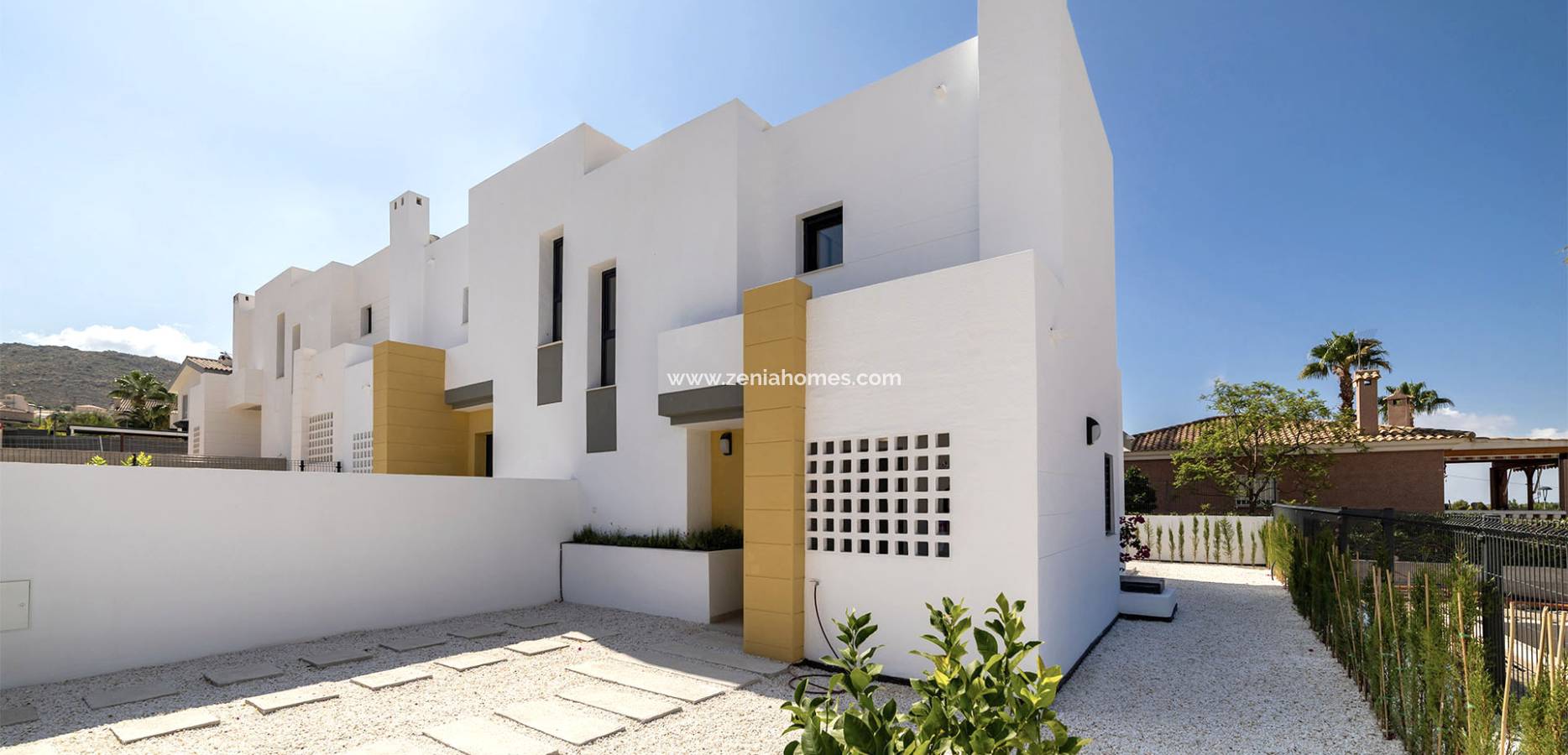 Nueva construcción  - Chalet - Busot, zona Bonalba Golf (Alicante) - Spain