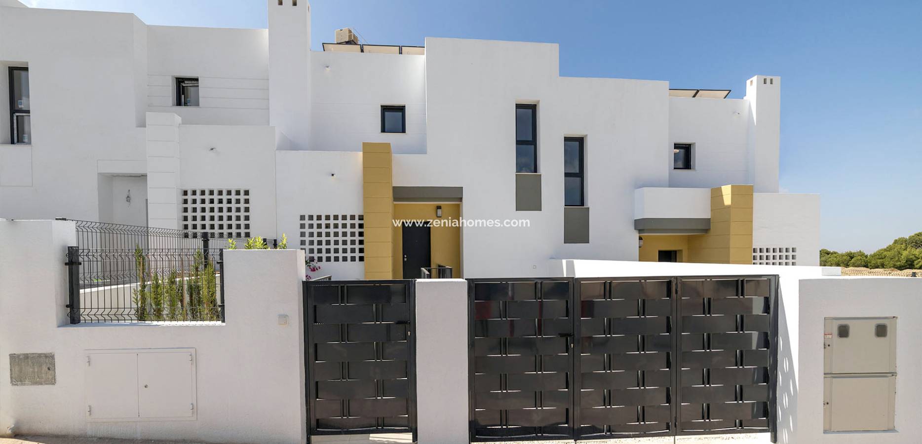 Nueva construcción  - Chalet - Busot, zona Bonalba Golf (Alicante) - Spain