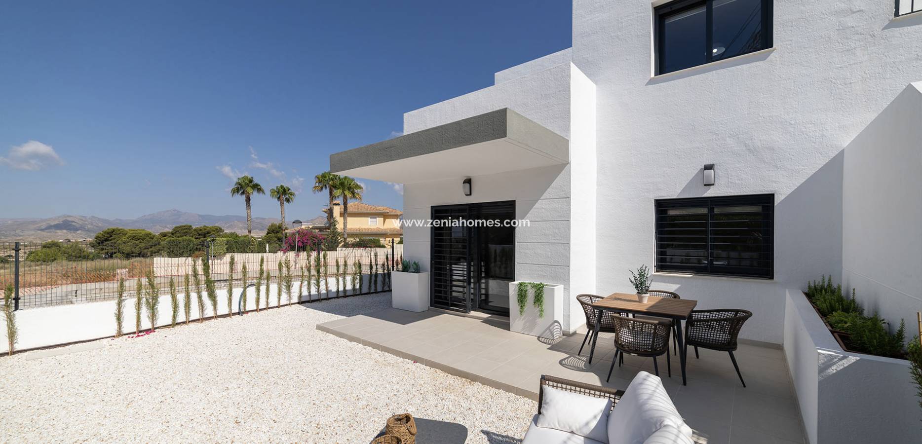 Nueva construcción  - Chalet - Busot, zona Bonalba Golf (Alicante) - Spain