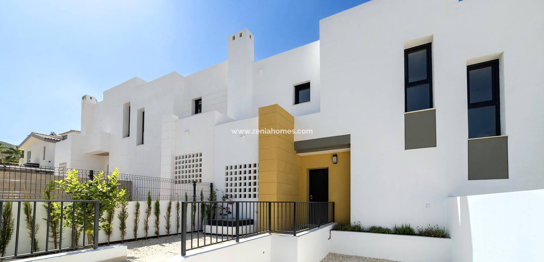 Nueva construcción  - Chalet - Busot, zona Bonalba Golf (Alicante) - Spain