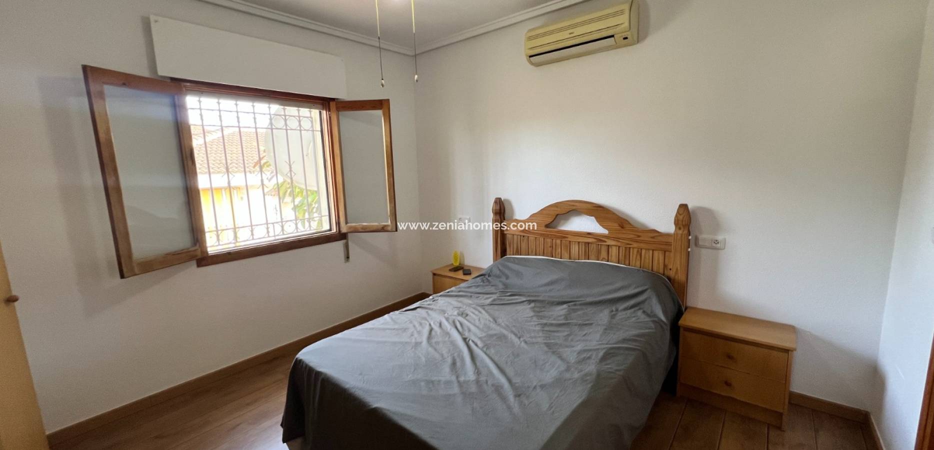 Resale - Villa - Pilar de la Horadada - Pinar de Campoverde