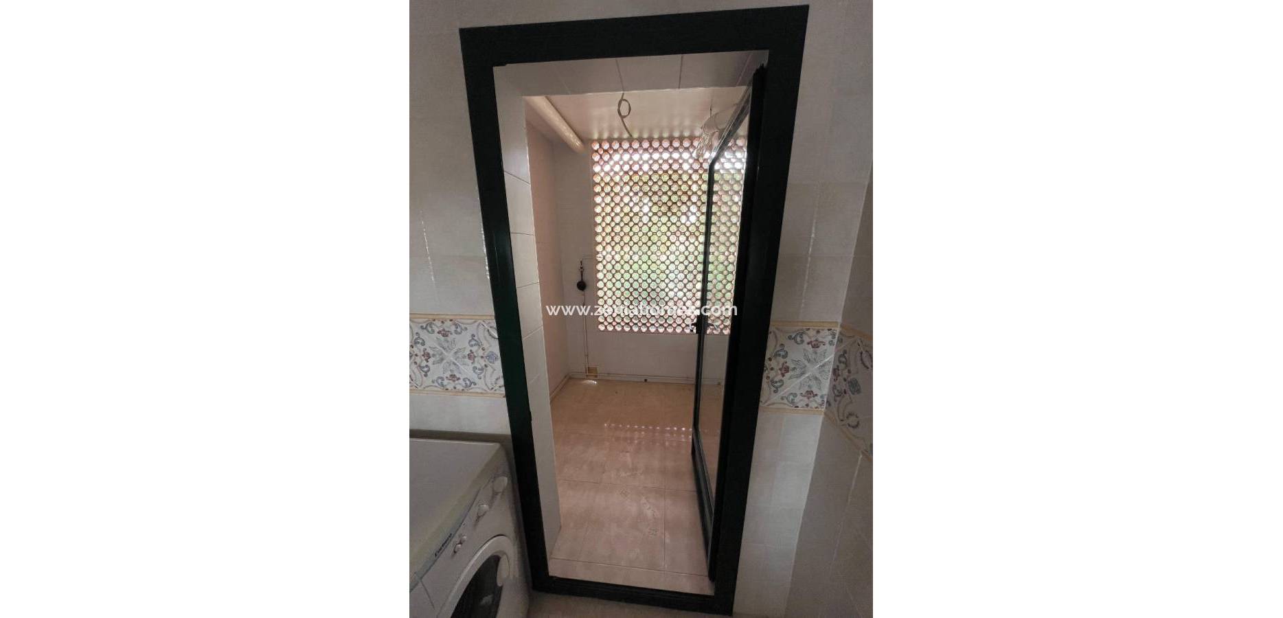 Odsprzedaż - Apartament - Orihuela Costa