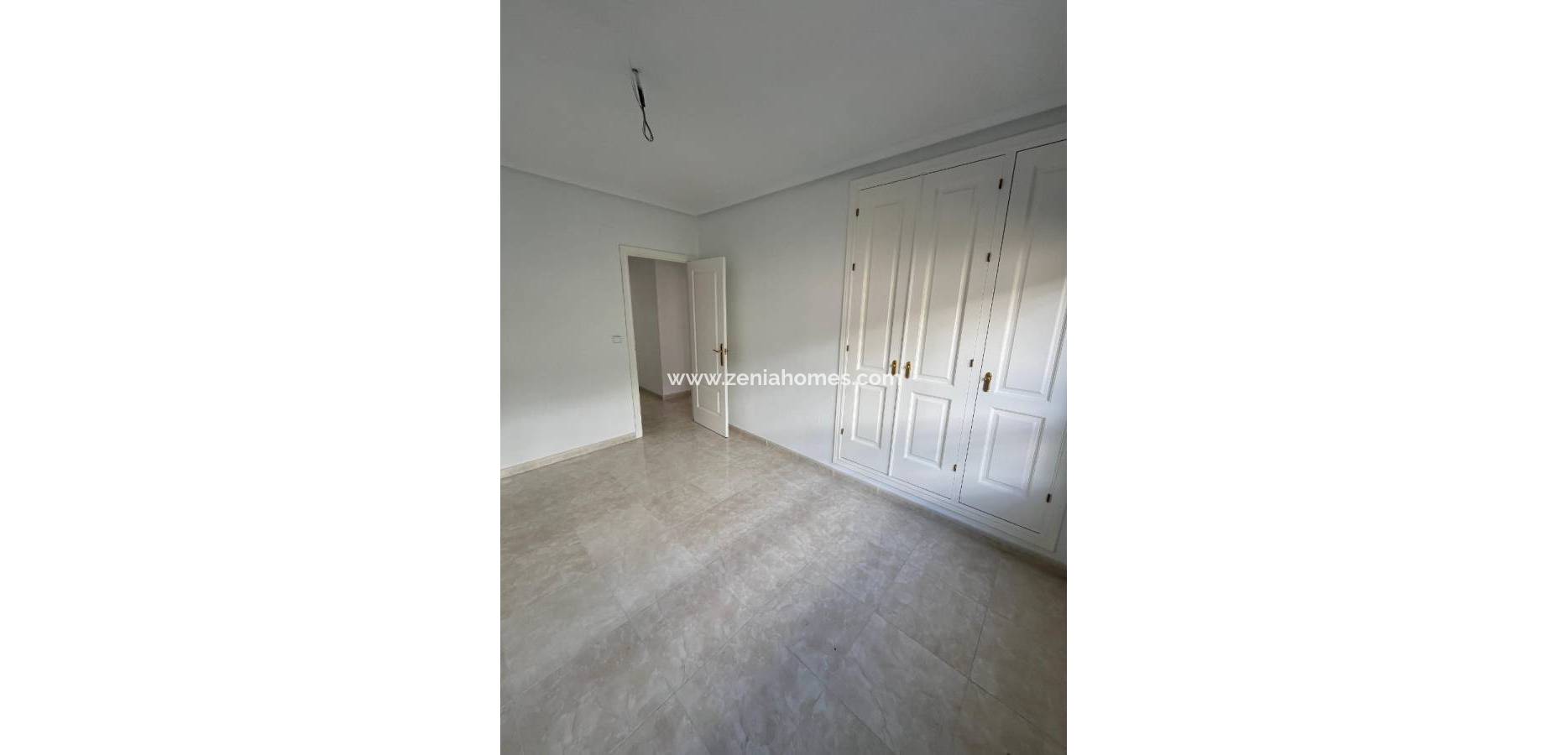 Resale - Apartment - Orihuela Costa