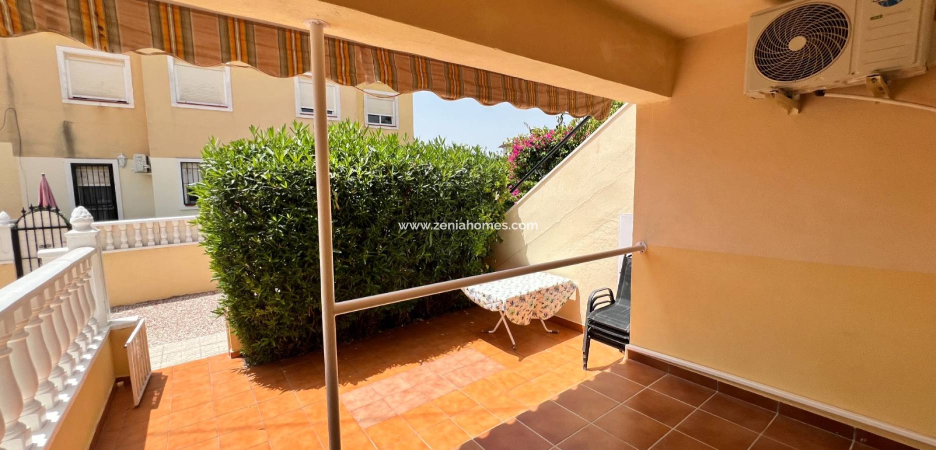 Resale - Duplex - Villamartin
