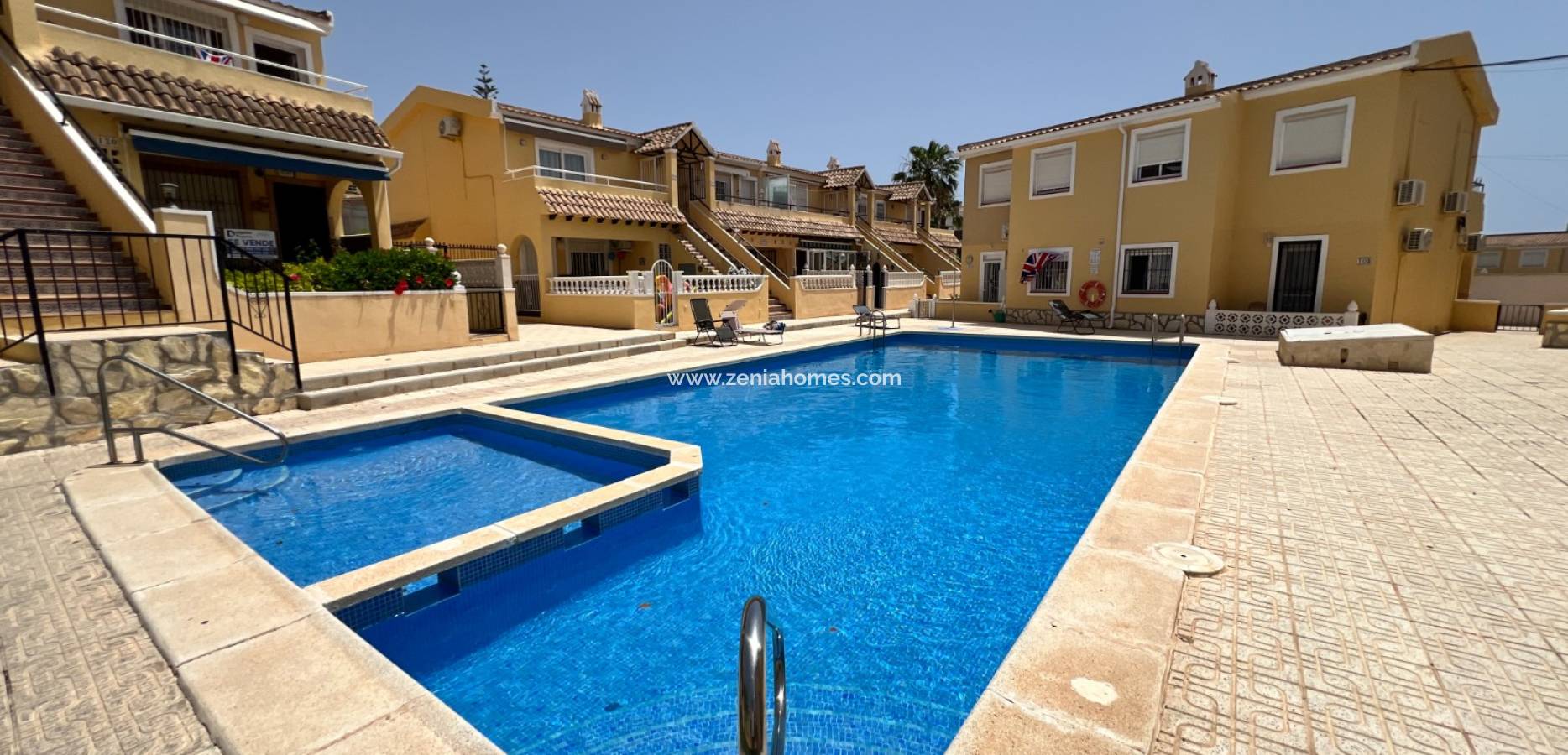 Resale - Duplex - Villamartin