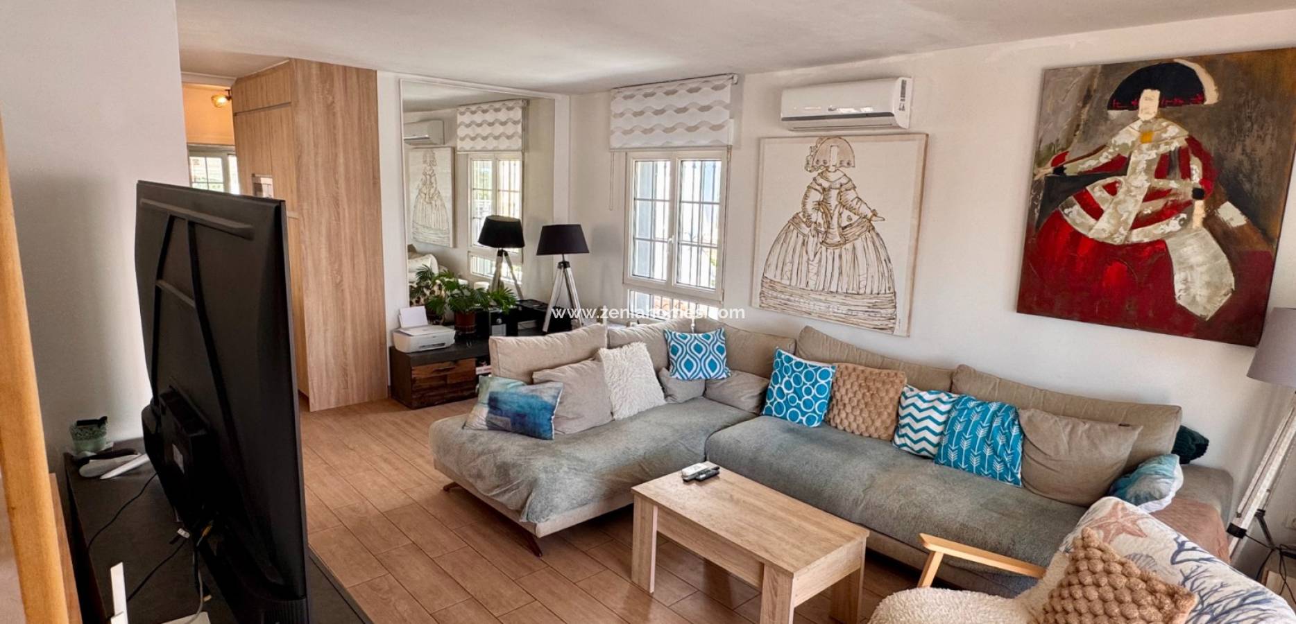 Resale - Villa - Villamartin
