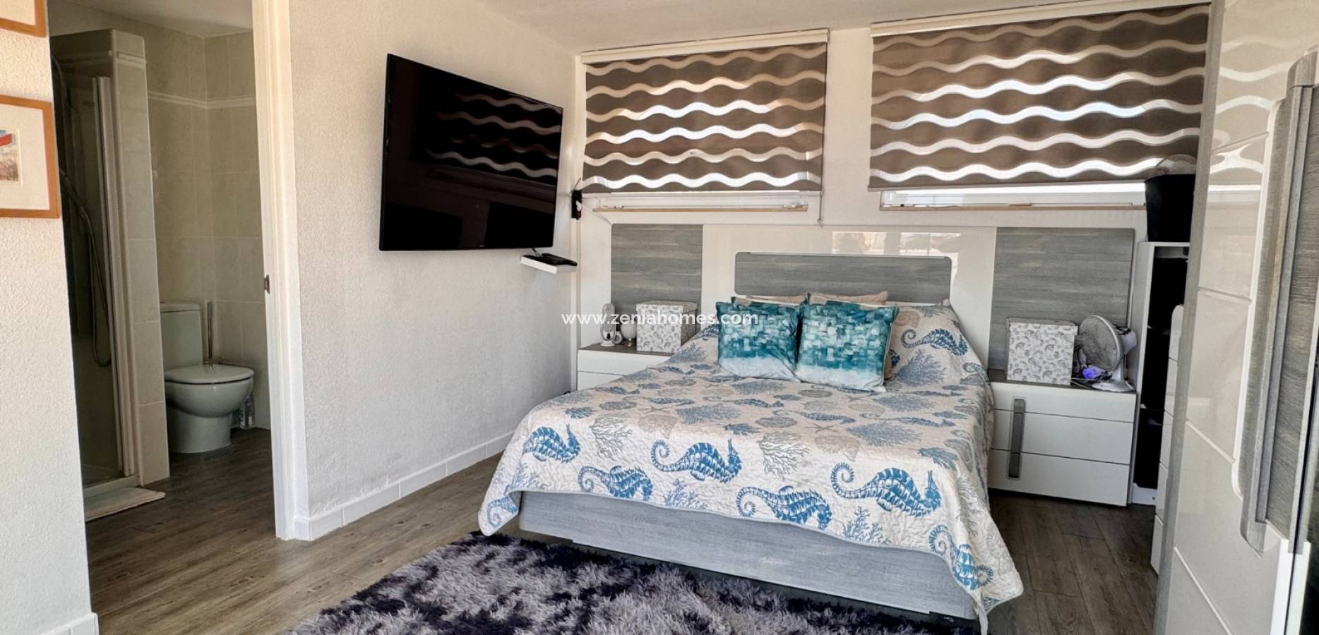 Resale - Villa - Villamartin
