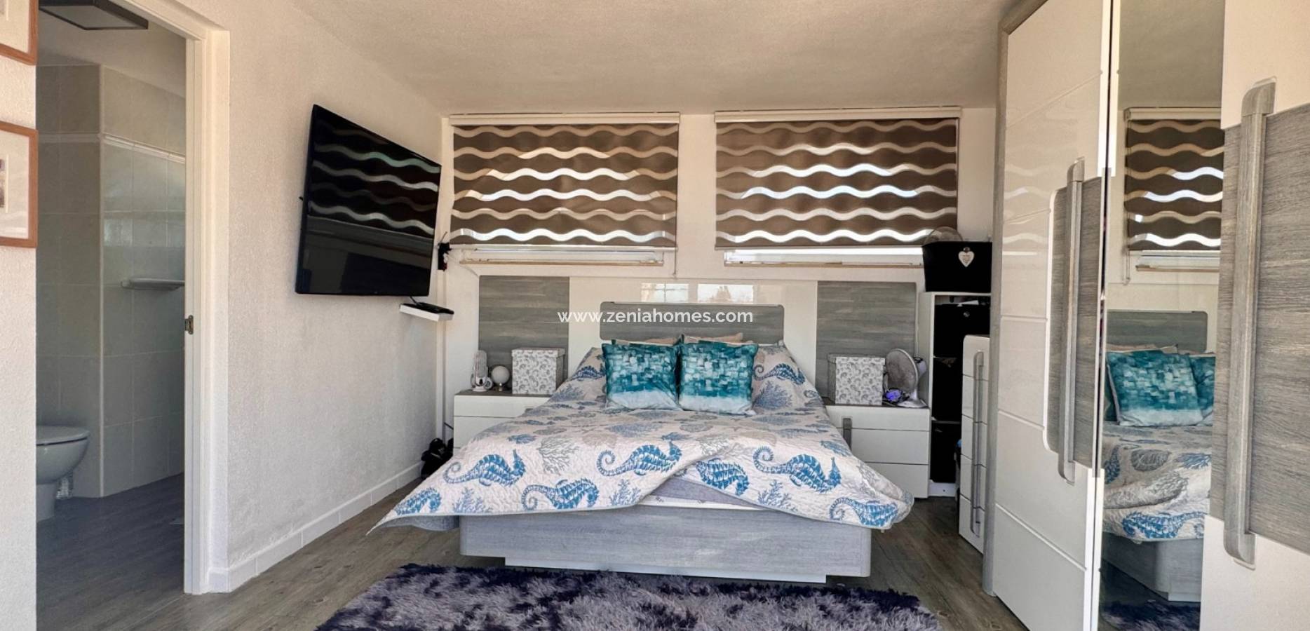 Resale - Villa - Villamartin