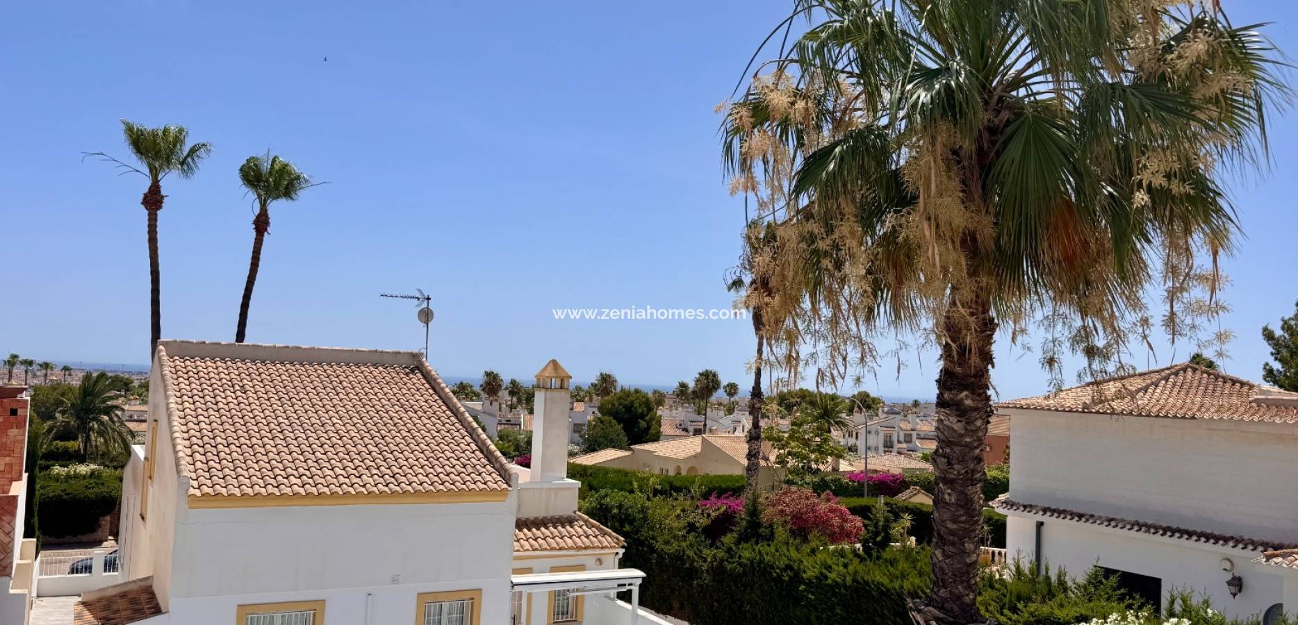Resale - Villa - Villamartin