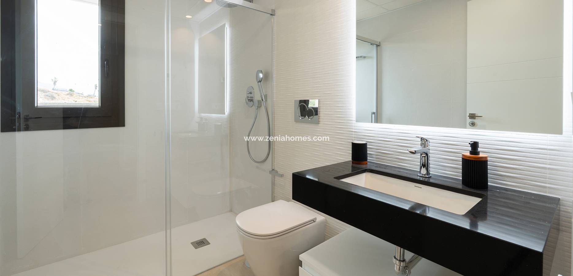 Nouvelle construction - Semi-Detached - Estepona (Málaga) - Spain